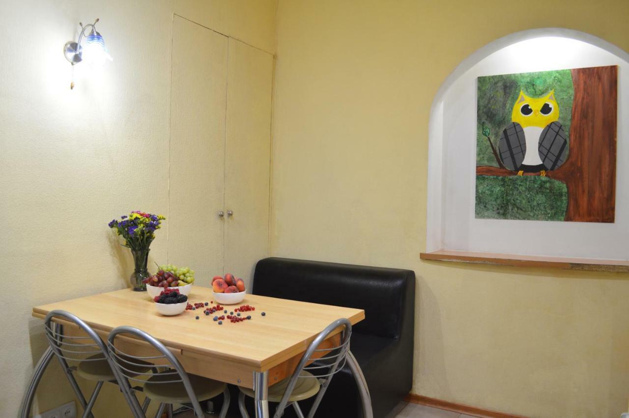 Owl Home Odessa Cozy Spacious Apartment In A Quiet Center Between Deribasovskaya And Privoz Esterno foto